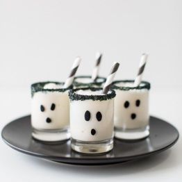 DIY black and white Halloween party